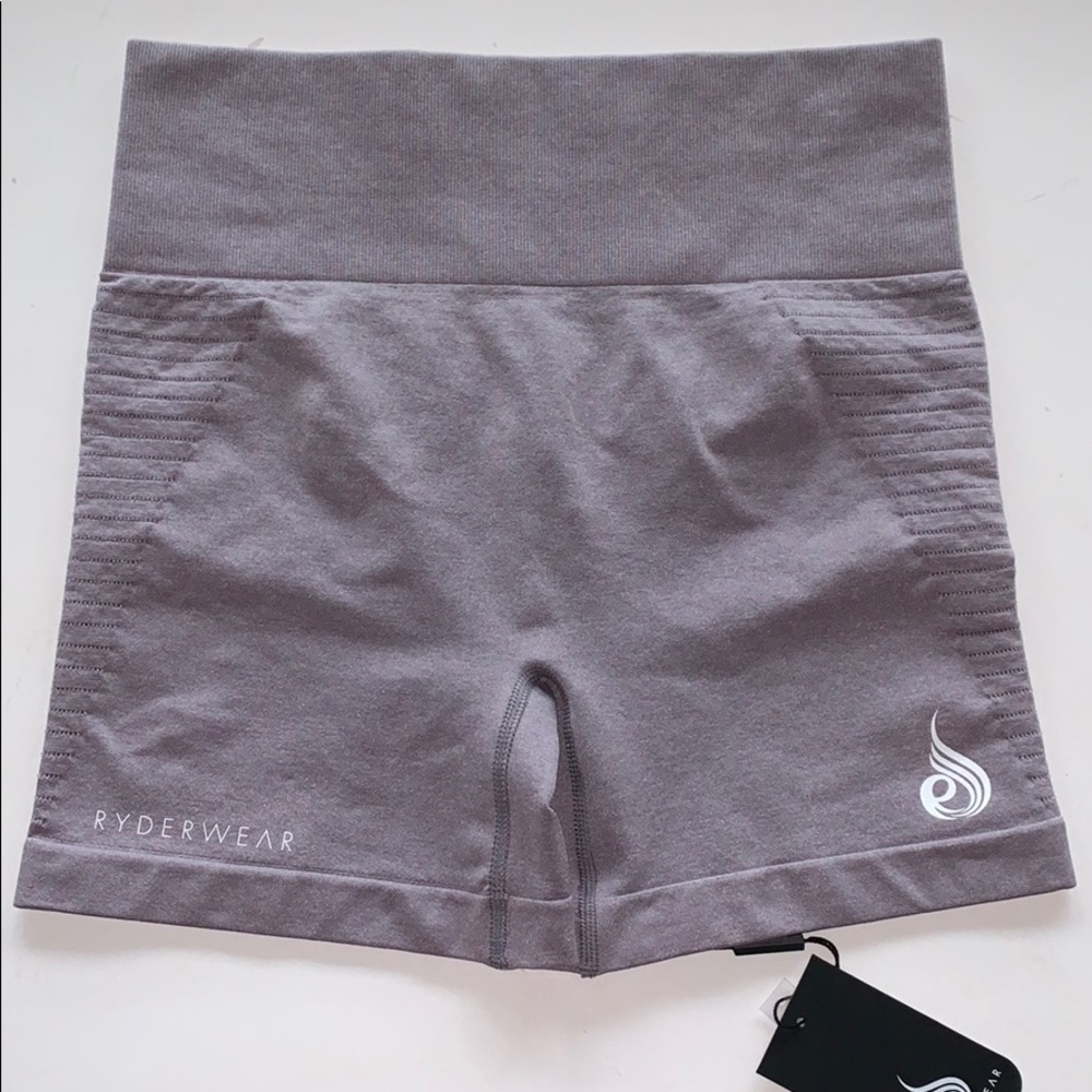 Ryderwear Mid Length Seamless Shorts